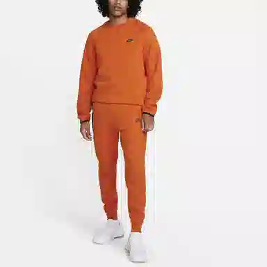 Nike Sportswear Tech Fleece Logo