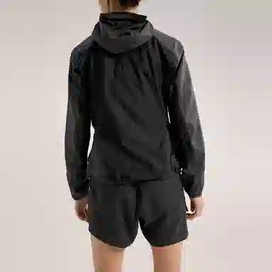 Arcteryx Norvan windshell logo