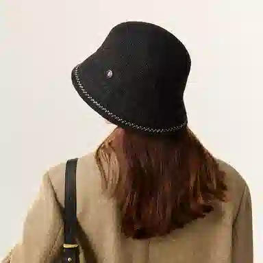 ELLE