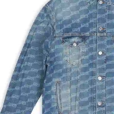 Balenciaga FW22 Logo