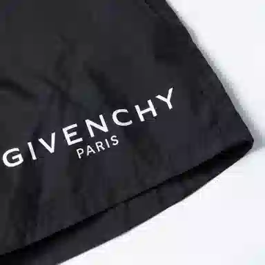 GIVENCHY