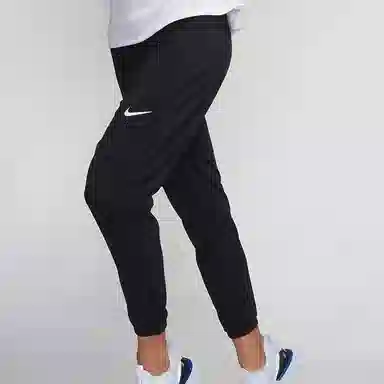 Nike Essential