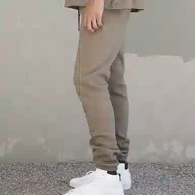 Fear of God Essentials Sweatpant Harvest
