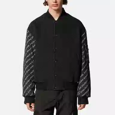 VERSACE JEANS COUTURE Logo