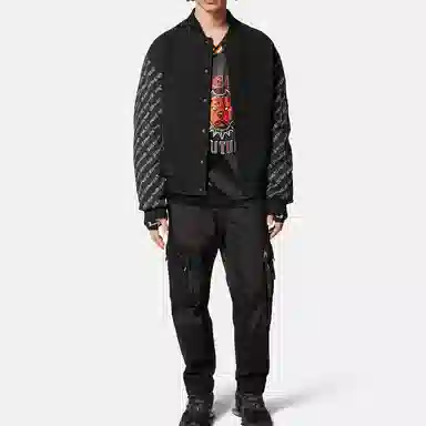 VERSACE JEANS COUTURE Logo