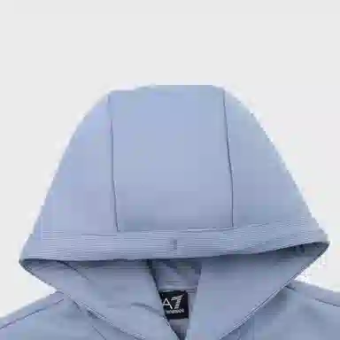 EMPORIO ARMANI SS23 EA7 Logo
