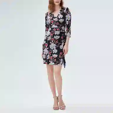 DIANE VON FURSTENBERG FW23 V