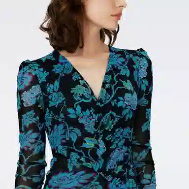 DIANE VON FURSTENBERG SS24 V