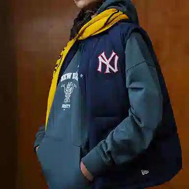 New Era FW23 Logo Vest Navy