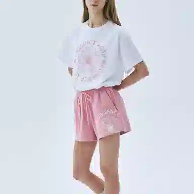 MARDI MERCREDI T-SHIRT ACTIF EMBLEM_WHITE PINK SS25T