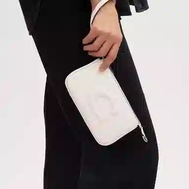 COACH Nolita 19