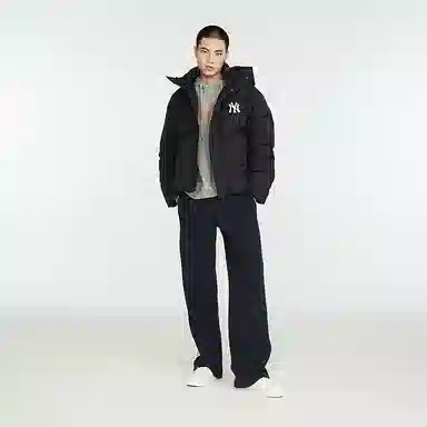 MLB Yankees Puffer Jacket Black