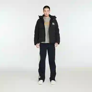 MLB Yankees Puffer Jacket Black