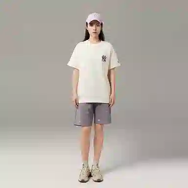 New Era x MLB SS24 New York Yankees Dragon Edition Ivory Tee