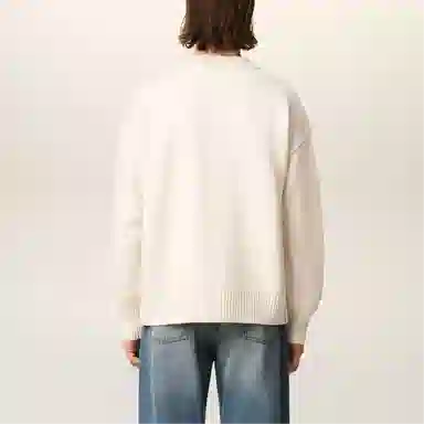 AMIPARIS Logo V-Neck Knit Cardigan Ivory