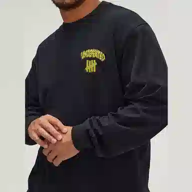 UNDEFEATED FW23 T