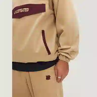 UNDEFEATED Logo