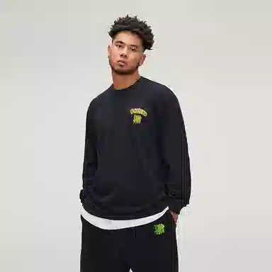UNDEFEATED FW23 T