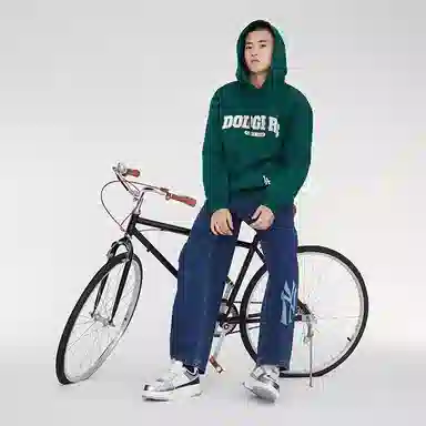 MLB