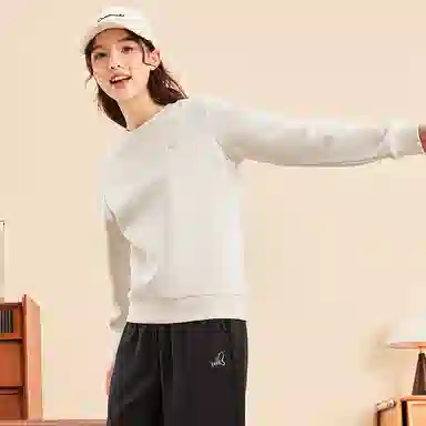 鸿星尔克 生活系列 加绒运动套头休闲圆领长袖卫衣 女款 奶酪白