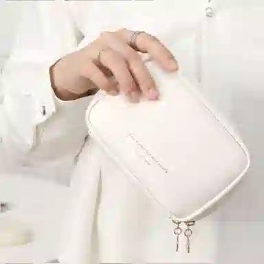 乐活旅行 手拿化妆包 多规格分区有序收纳 皮革防水耐脏 女款 多色