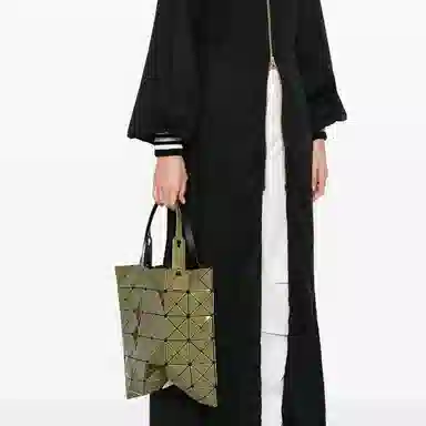 ISSEY MIYAKE LUCENT Tote