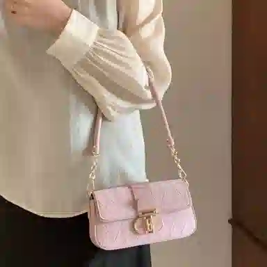 老人头 夏季高级感小众设计精致简约百搭链条小方包 人造革 单肩腋下斜挎手提包 常规 女款 粉色