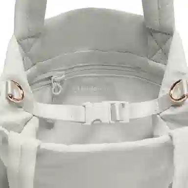 lululemon On My Level 5L Ivory