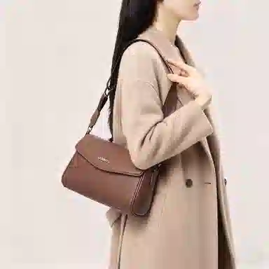 老人头 包包女士优雅实用轻便经典简约复古纯色高级感中老年妈妈款母亲通勤百搭便携小包 牛皮 斜挎单肩包 女款 深棕色