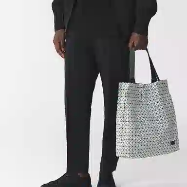 ISSEY MIYAKE CART S Tote