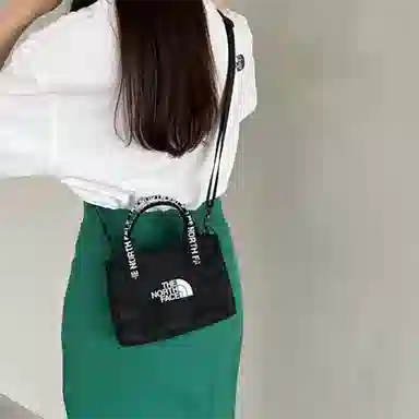 The North Face Logo Tote Bag Black