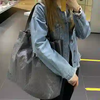 ISSEY MIYAKE KuroCart Tote