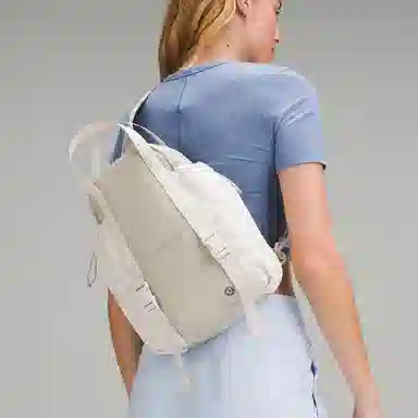 lululemon 7L Pack and GoLogo