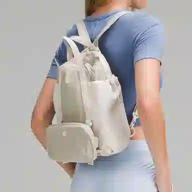 lululemon 7L Pack and GoLogo