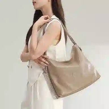 MESUCA Sanrio kitty PU