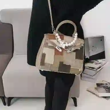 Emotional World OWLBOU