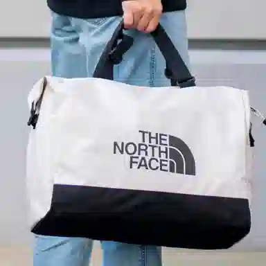 THE NORTH FACE Logo