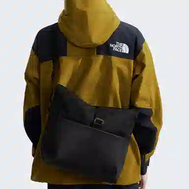 THE NORTH FACE BASE CAMP 9.4L