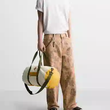 ZARA CONTRAST
