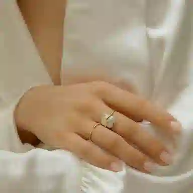 leclic HAND-HugCHILD