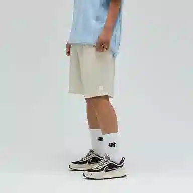 UNDEFEATED SS25 Logo