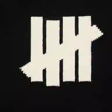 UNDEFEATED FW25 Logo