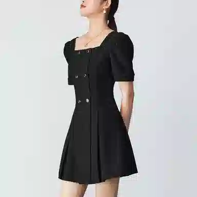 太平鸟 纯色高腰舒适短袖连衣裙 女款 黑色