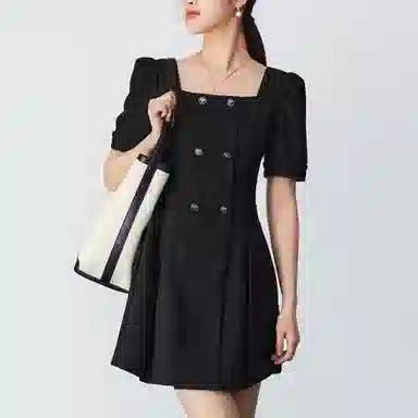 太平鸟 纯色高腰舒适短袖连衣裙 女款 黑色