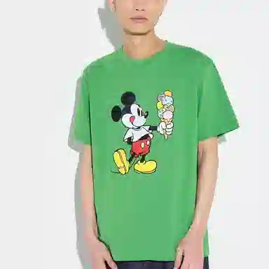 UNIQLO MICKEY STANDS T