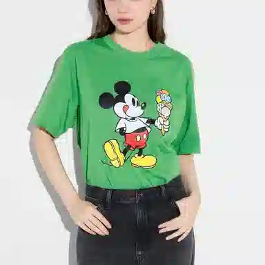 UNIQLO MICKEY STANDS T