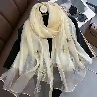 纳兰杜 薄款穿搭旅行通勤 款气质 披肩 女款