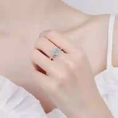 S925