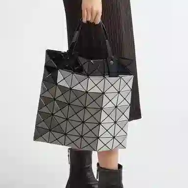 ISSEY MIYAKE TRES Tote