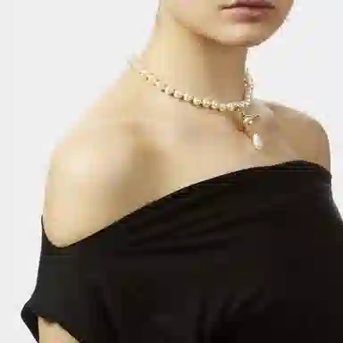 Vivienne Westwood One Row Pearl Drop Choker